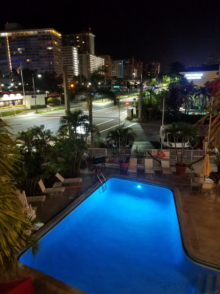 Ocean Mile Hotel - photo 21