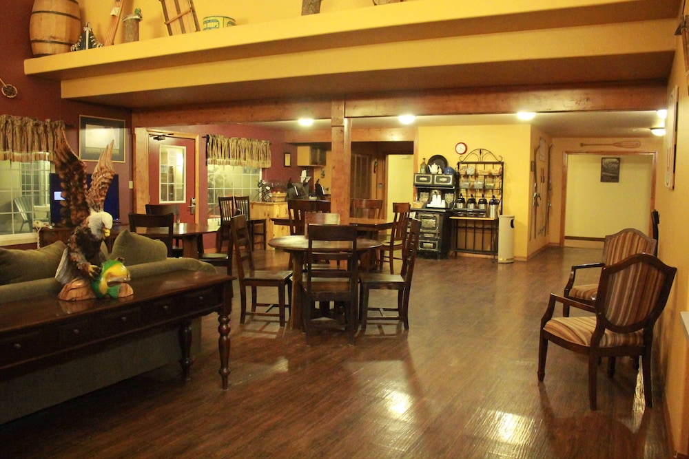 FairBridge Inn & Suites Kellogg - photo 7