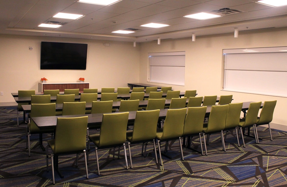 Holiday Inn Express & Suites Latta by IHG - photo 52