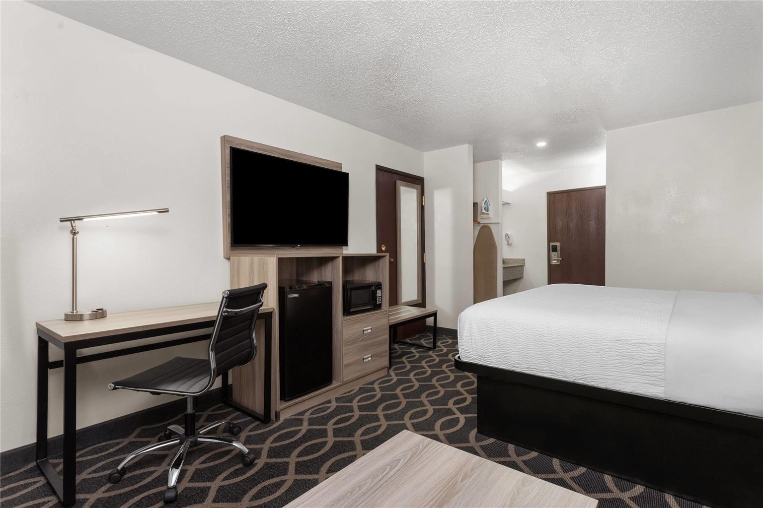 Baymont by Wyndham Piqua - photo 8