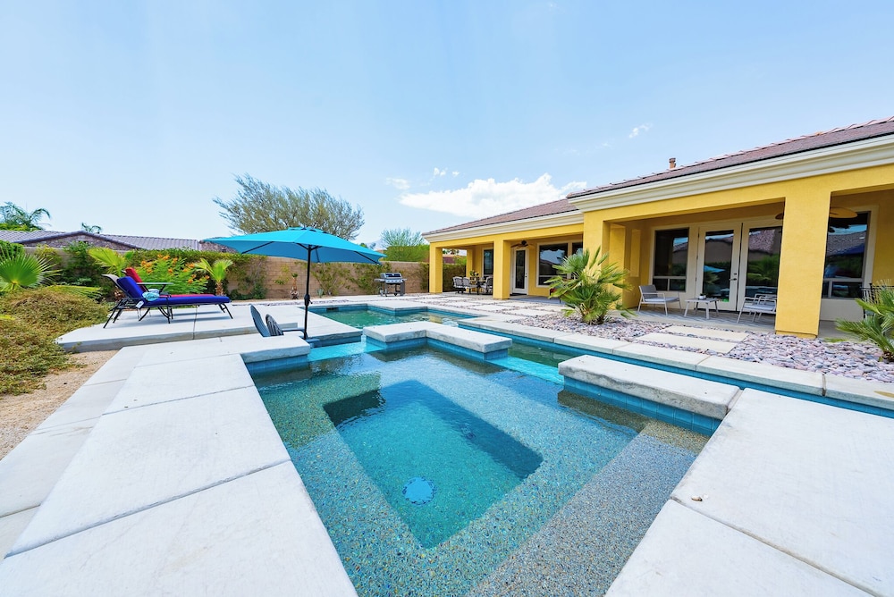 Luxurious 5BR Resort Style Home w Pool & Spa - photo 46