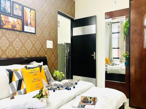 BluO 2BR Jaipur Lift Balcony Parking Terrace — 5-Star Luxury Hotel in Jaipur, India