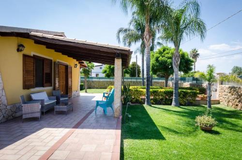 Villa Nina — 4-Star Luxury Hotel in Arenella, Italy