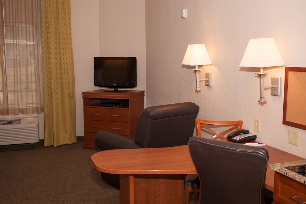 Candlewood Suites Logan an IHG Hotel - photo 3