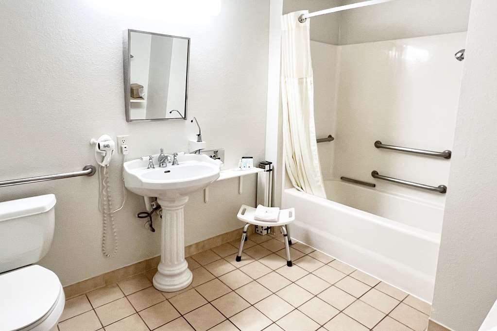 Quality Inn Gainesville I 75 - photo 15