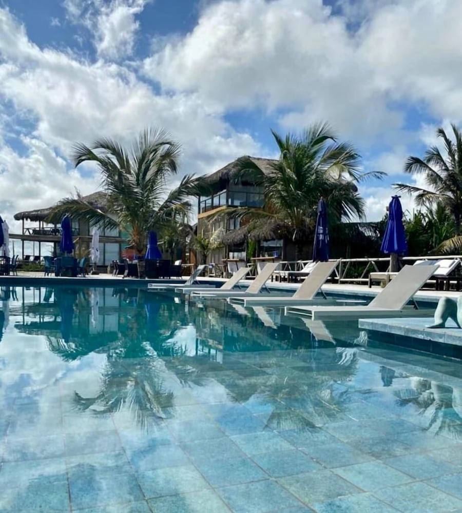 BobZ Boutique Resort — hotel in Barrinha