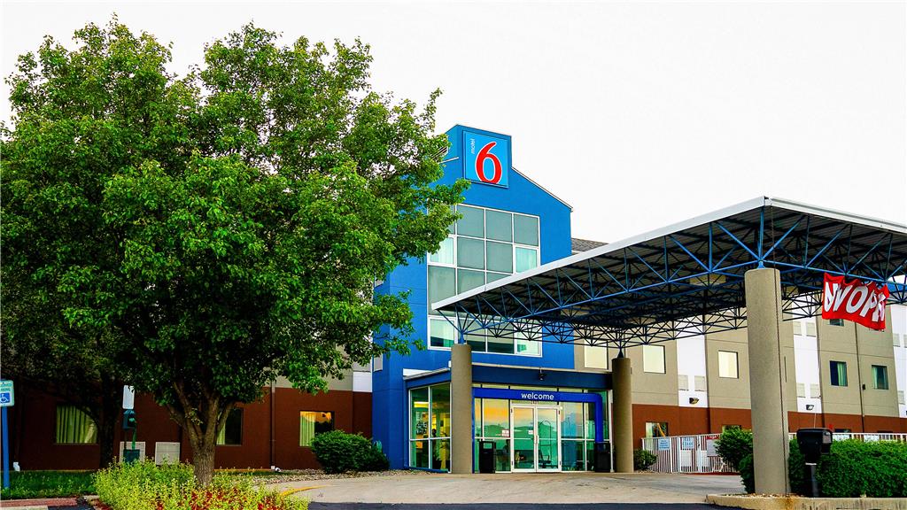 Motel 6 Caseyville IL Caseyville Il - photo 12