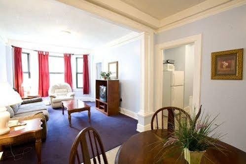Prime City Center Location 2BR Near Everything — 4-Star Luxury Hotel in Detroit, United States