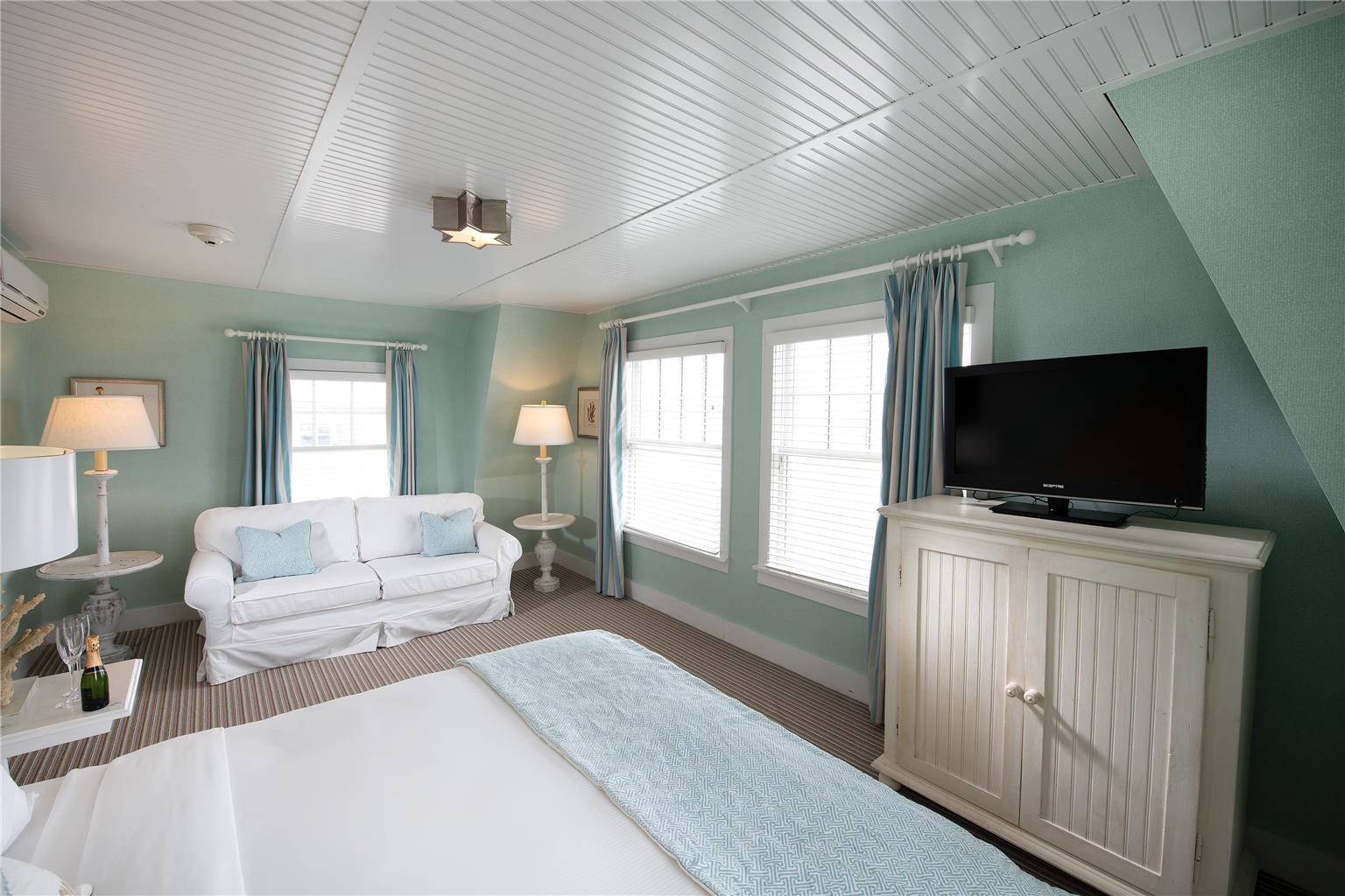 The Tides Beach Club - photo 28