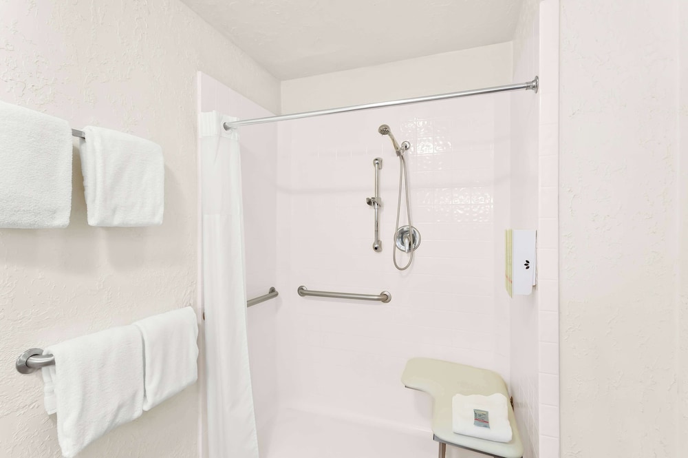 Surestay Plus Hotel by Best Western Susanville - photo 30