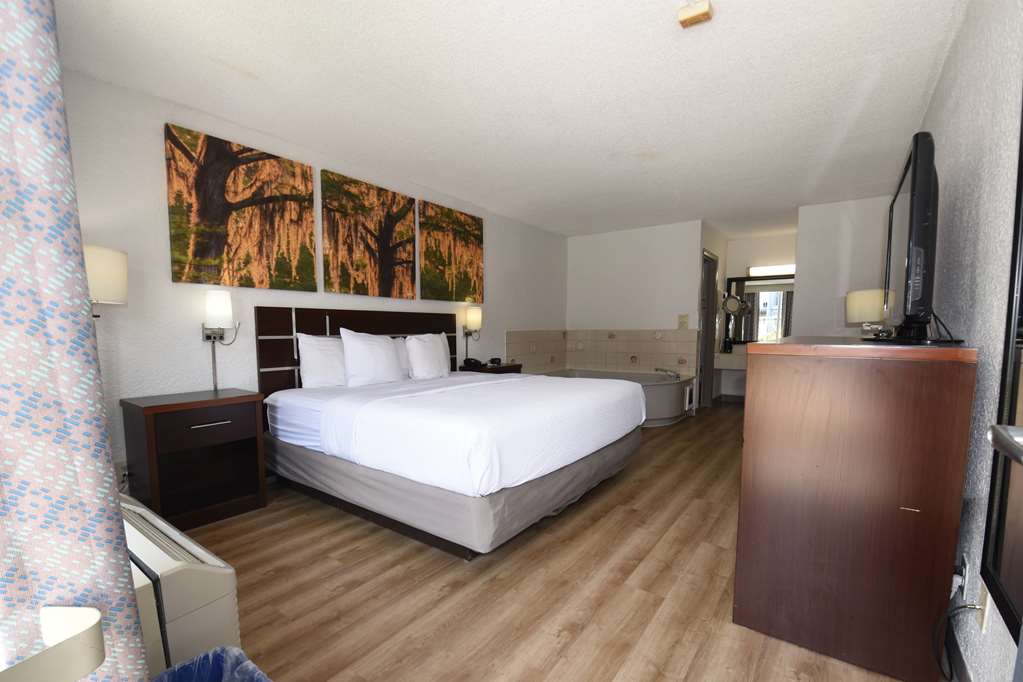 Days Inn by Wyndham Stuart - photo 15