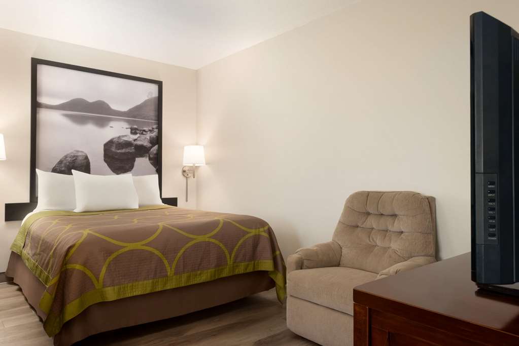 Super 8 by Wyndham Bethany MO - photo 27