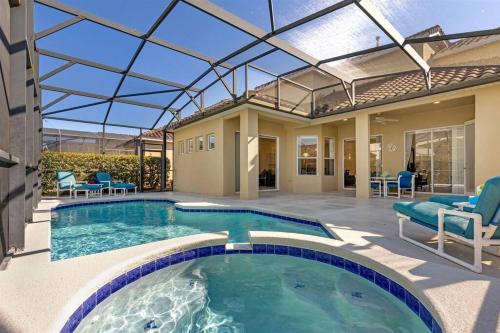 527 Beautiful Mediterranean Style Villa Close to Disney with Private Pool and Spa — 4-Star Luxury Hotel in Davenport, United States