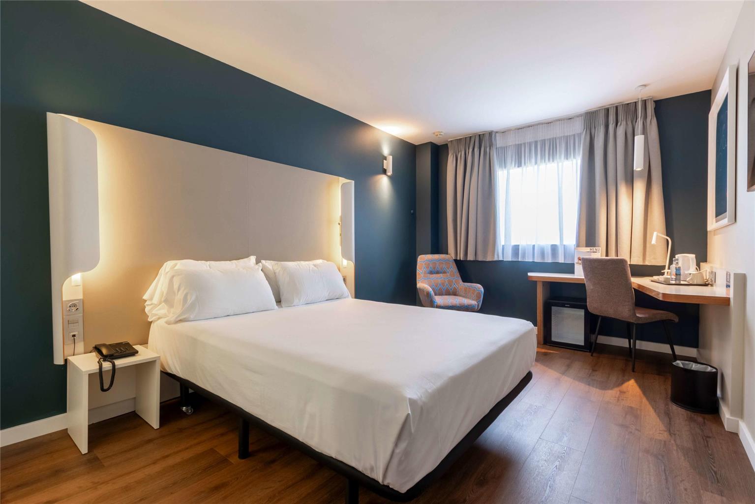 Travelodge Málaga Airport — hotel in Malaga
