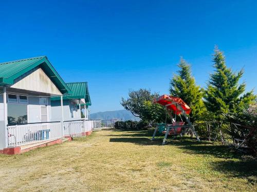 SnowDrop eco resort in Chail, India