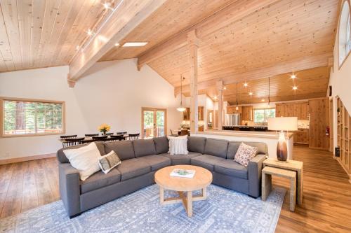 Knotty and Nice 4BR w Private Hot Tub Close to Lake in Tahoe Vista, United States