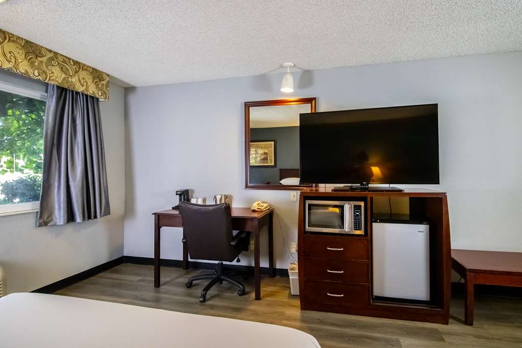 Red Lion Inn & Suites Vancouver - photo 25
