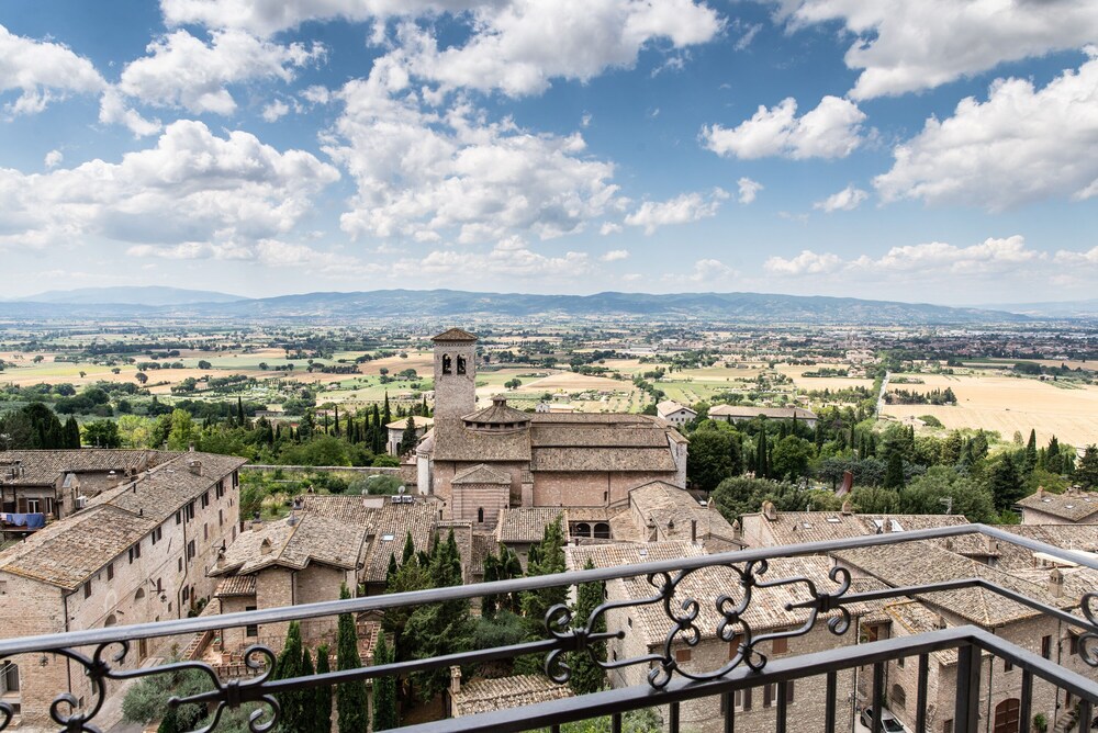 Assisi Panoramic Rooms in Assisi, Italy