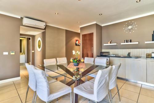 The Icon Apartment 1204