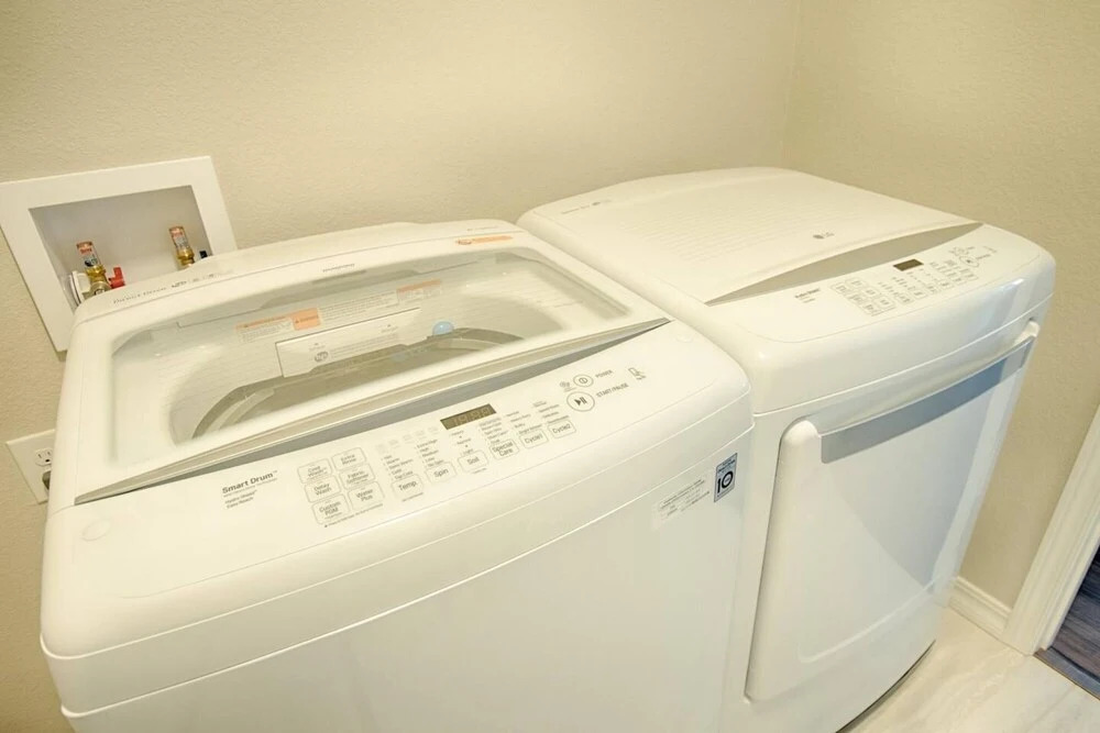 2BR Mtn Views Usaf Academy Newly Build Central AC Colorado Springs in Colorado Springs, United States