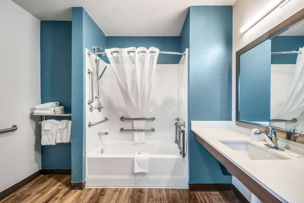 WoodSpring Suites Bradenton - photo 20