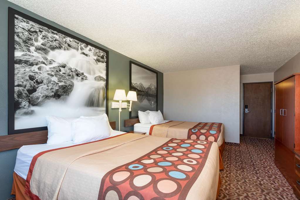 Super 8 by Wyndham Gillette - photo 8