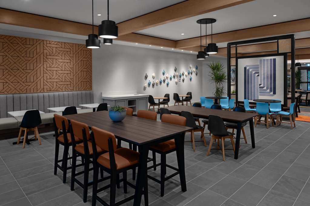 Hyatt House Lansing University Area - photo 24