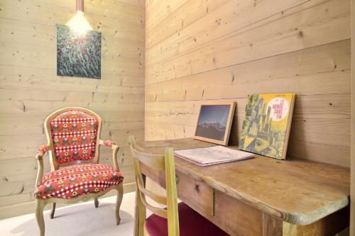 Chalet Eden Duplex Piano Garden Swedish Stove — Champery — photo 2