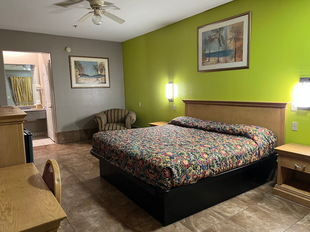 Texas Inn Weslaco - photo 30