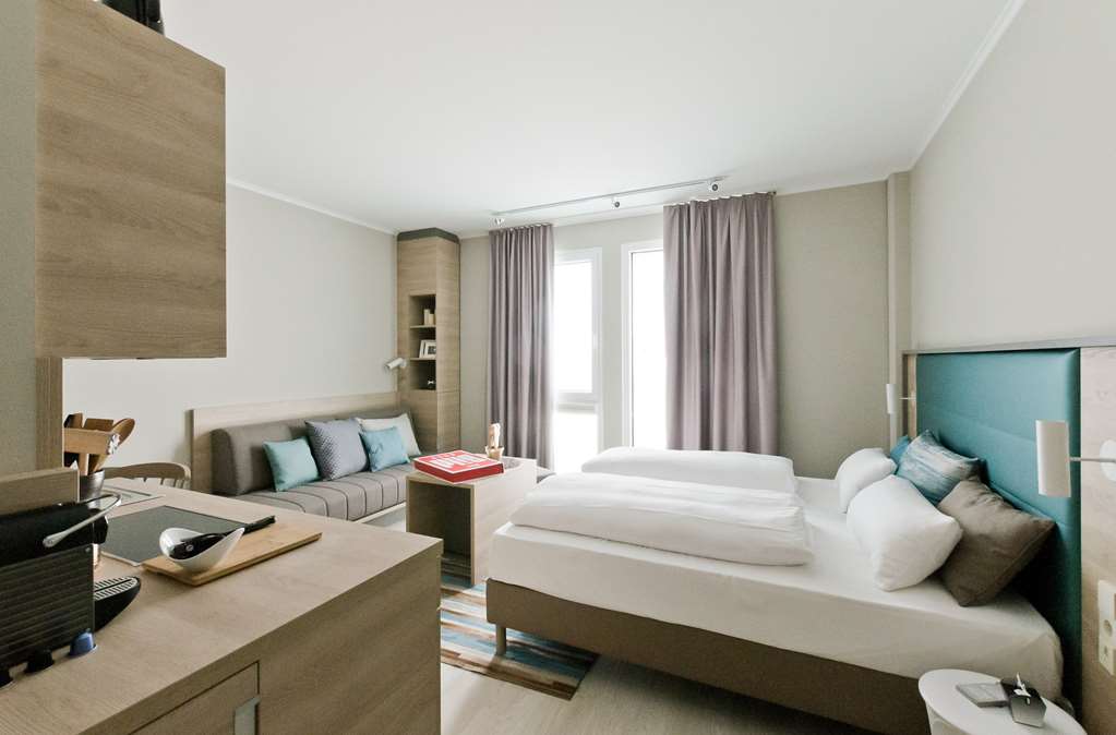 Arthotel ANA Living Stuttgart Double Bedroom