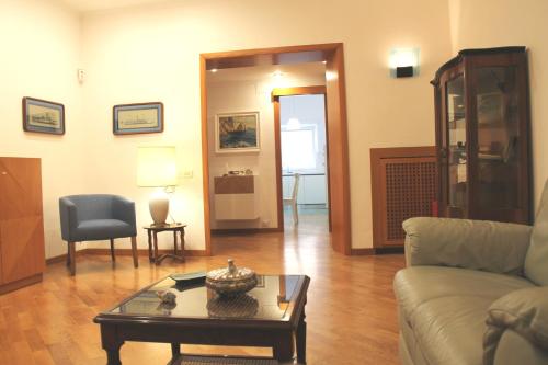 LA LOGGETTA appartamento nel cuore di Anzio — 5-Star Luxury Hotel in Anzio, Italy
