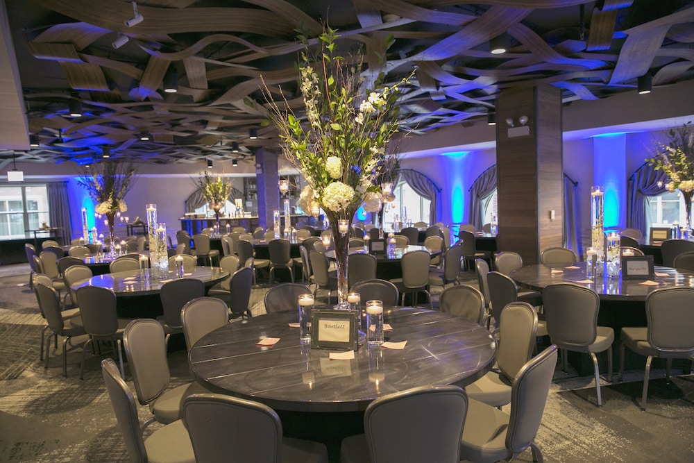 Hotel Indigo Naperville Riverwalk by IHG - photo 70