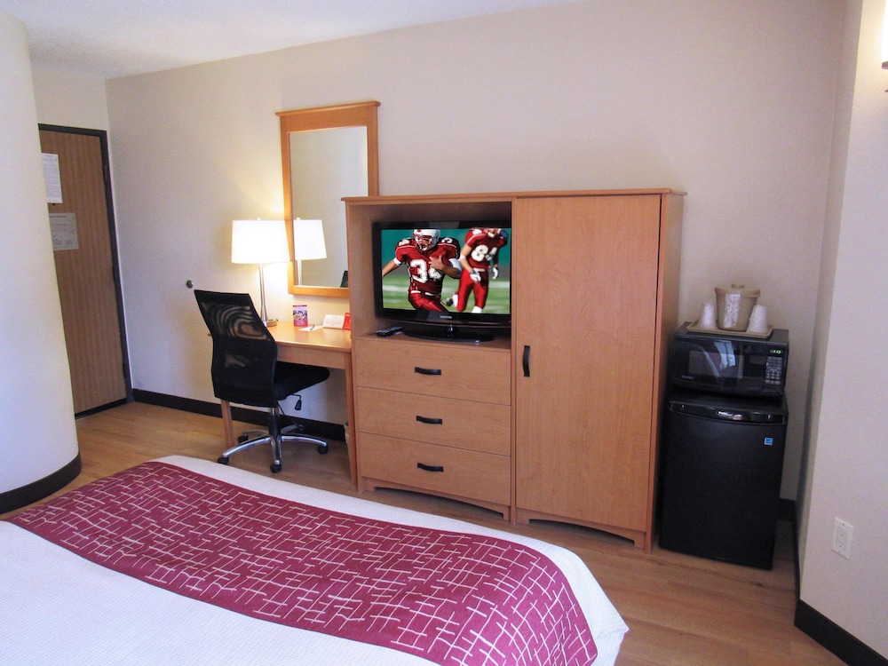 Red Roof Inn Fargo I 94 Medical Center - photo 9