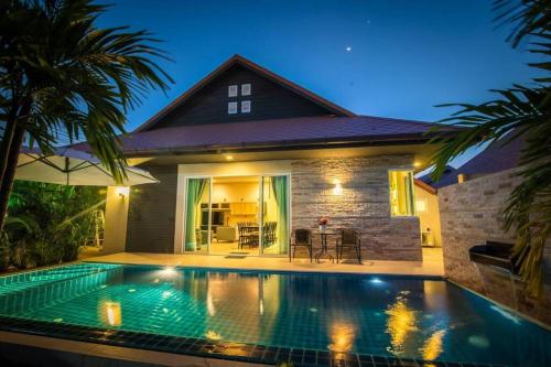 The Time Poolvilla3 - carbon neutral hotel in Pattaya