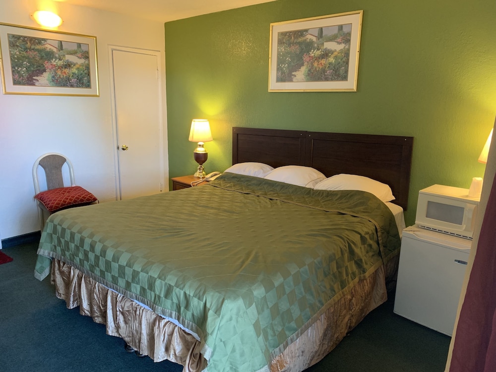 Budget Inn and Suites El Centro - photo 7