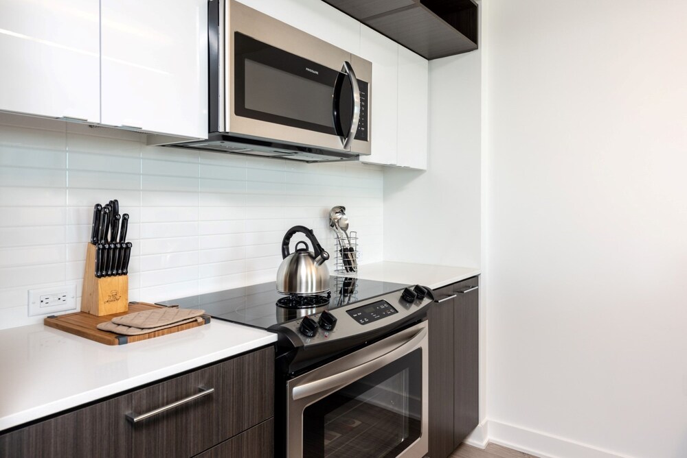 Global Luxury Suites at Reston Town Center - photo 51