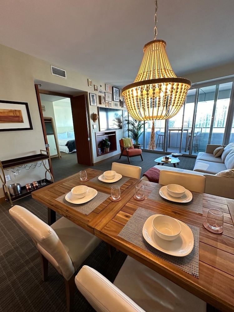 Brickell High Floor AKA Free Parking by Palermo Home Miami — 4-Star Luxury Hotel in Miami, United States