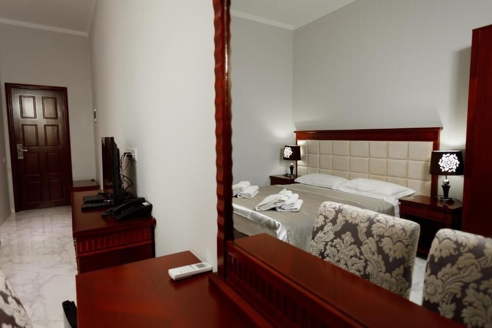 Giowine Hotel & Restaurant — Cricova — photo 2
