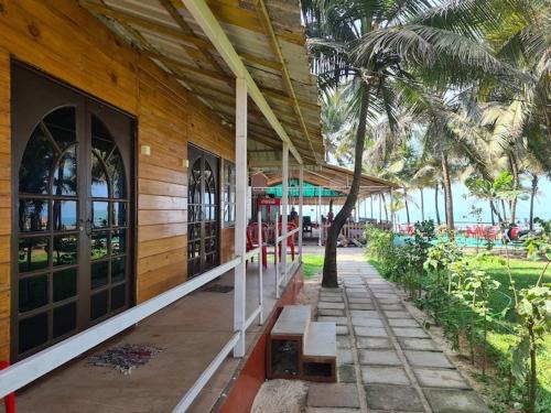 Furtado S Beach Resort — Benaulim