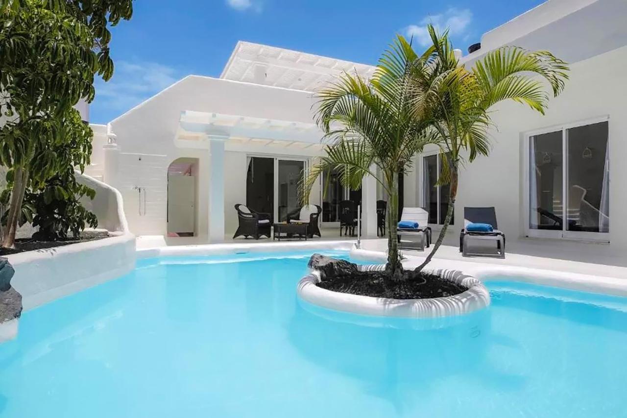 Privè Royal Villa Bahiazul — 4-Star Luxury Hotel in Corralejo, Spain