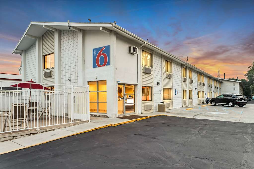 Motel 6 Ogden UT Downtown - photo 2