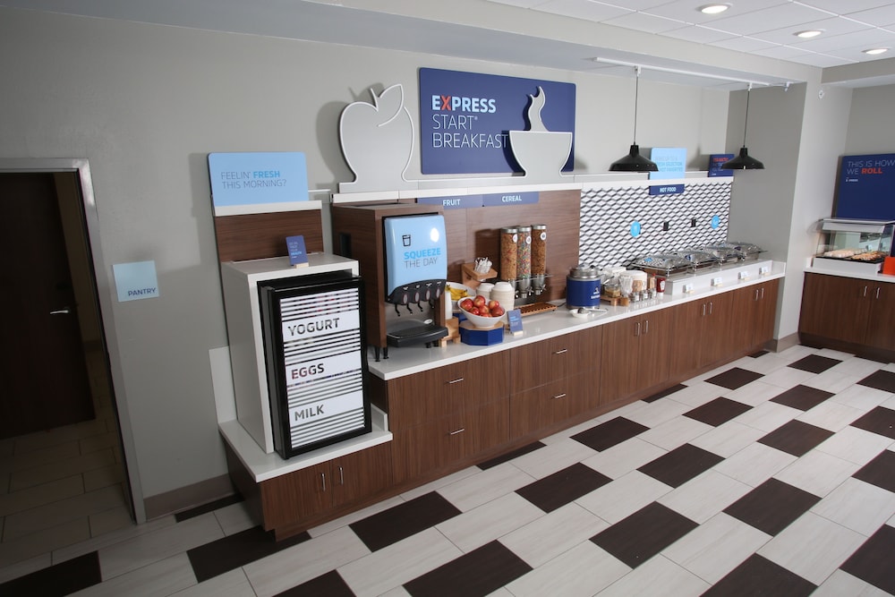 Holiday Inn Express McCook by IHG - photo 22