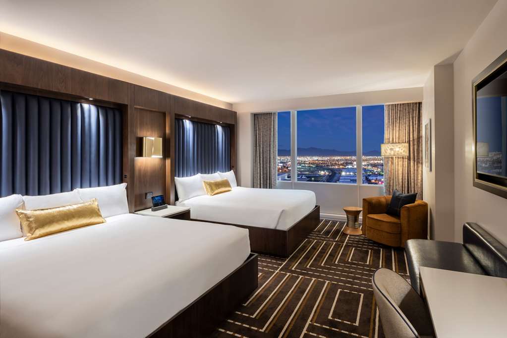 Circa Resort & Casino Adults Only - photo 2
