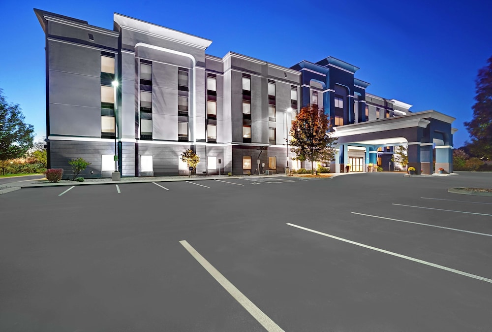 Hampton Inn & Suites Syracuse Dewitt - featured photo