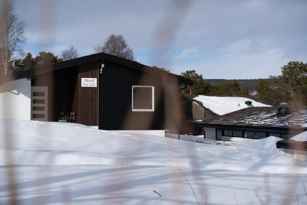 Dombåstun Motel — hotel in Dombas