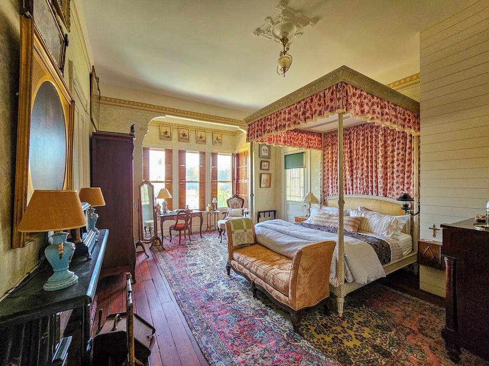 The JD Hyde Historic Inn - photo 40