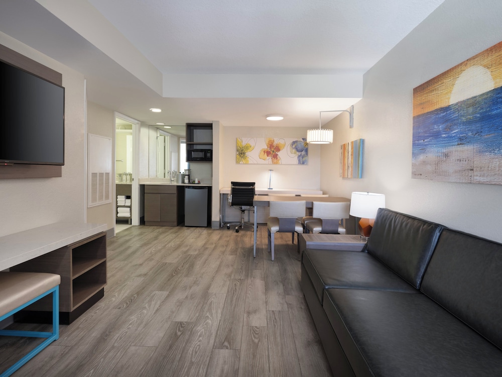 Holiday Inn Resort Orlando Suites Waterpark by IHG - photo 9