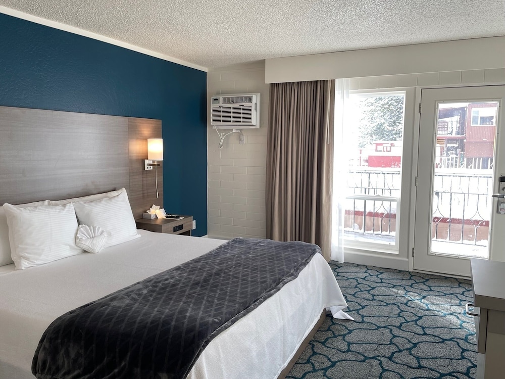 Crown Motel and Family Resort - photo 5