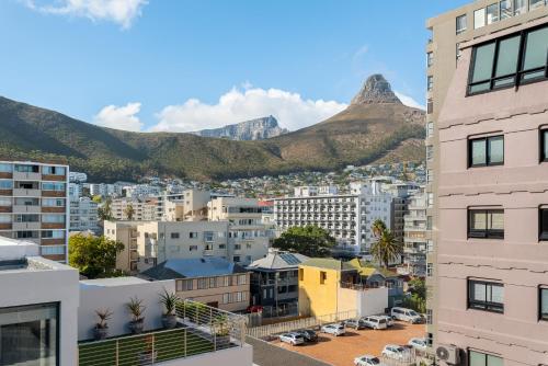 Stylish Sea Point Apartment