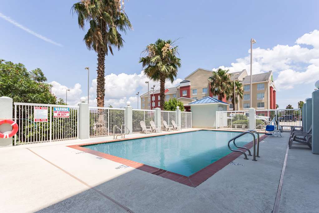 Comfort Suites New Orleans East - photo 32